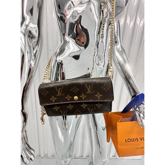 Louis Vuitton Monogram Sarah Wallet on Chain Gold Crossbody Bag Brown 8.5/10 - Picture 2 of 16